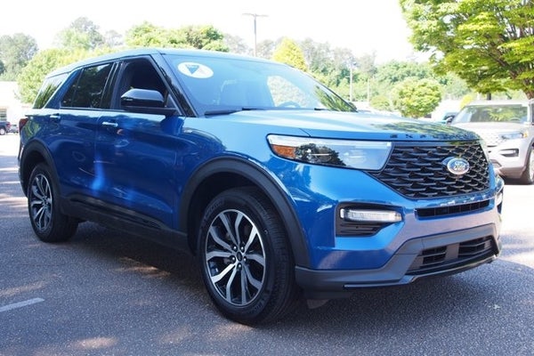 2022 Ford Explorer ST-Line in Apex, NC, NC - Crossroads Cars