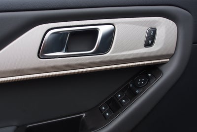 2027 Ford Explorer Active w/200A Pkg
