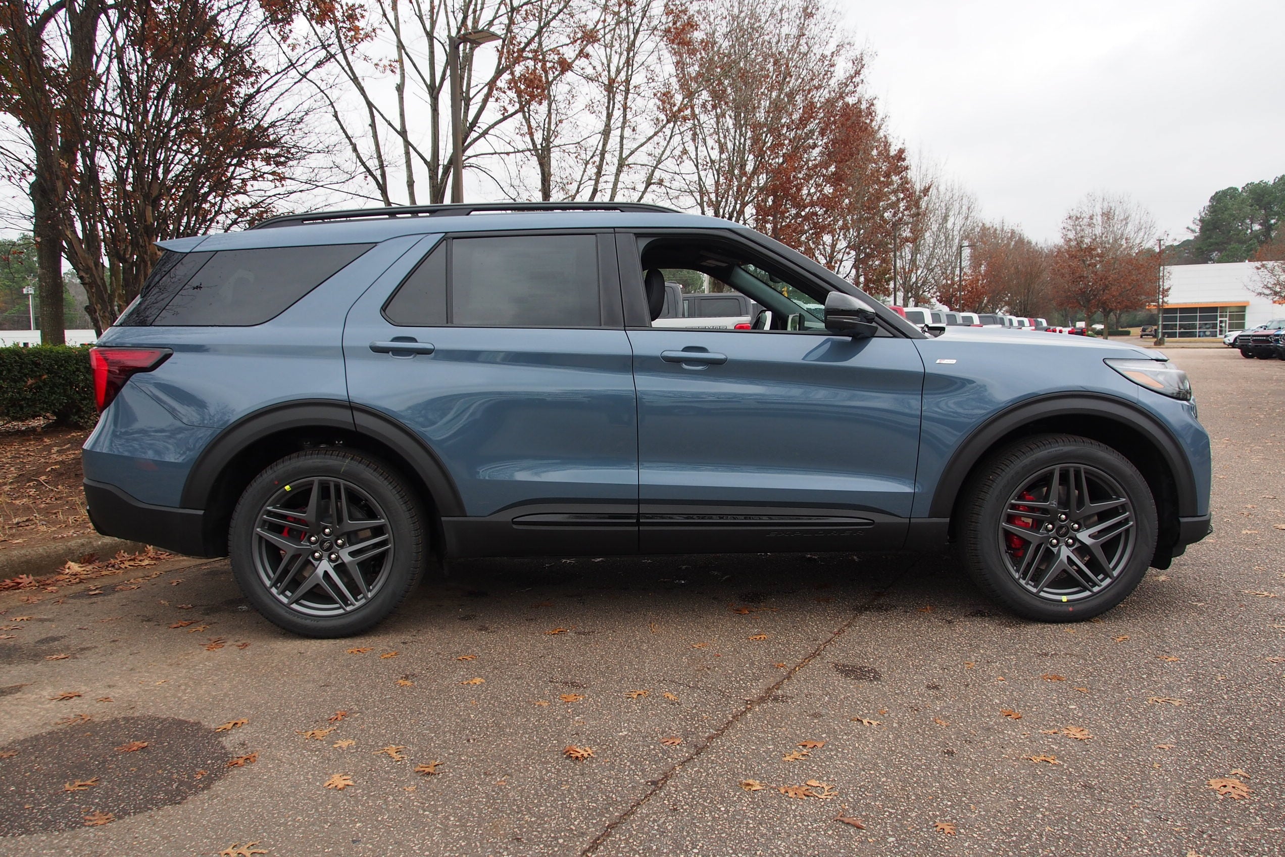 2026 Ford Explorer ST-Line - Crossroads Courtesy Demo