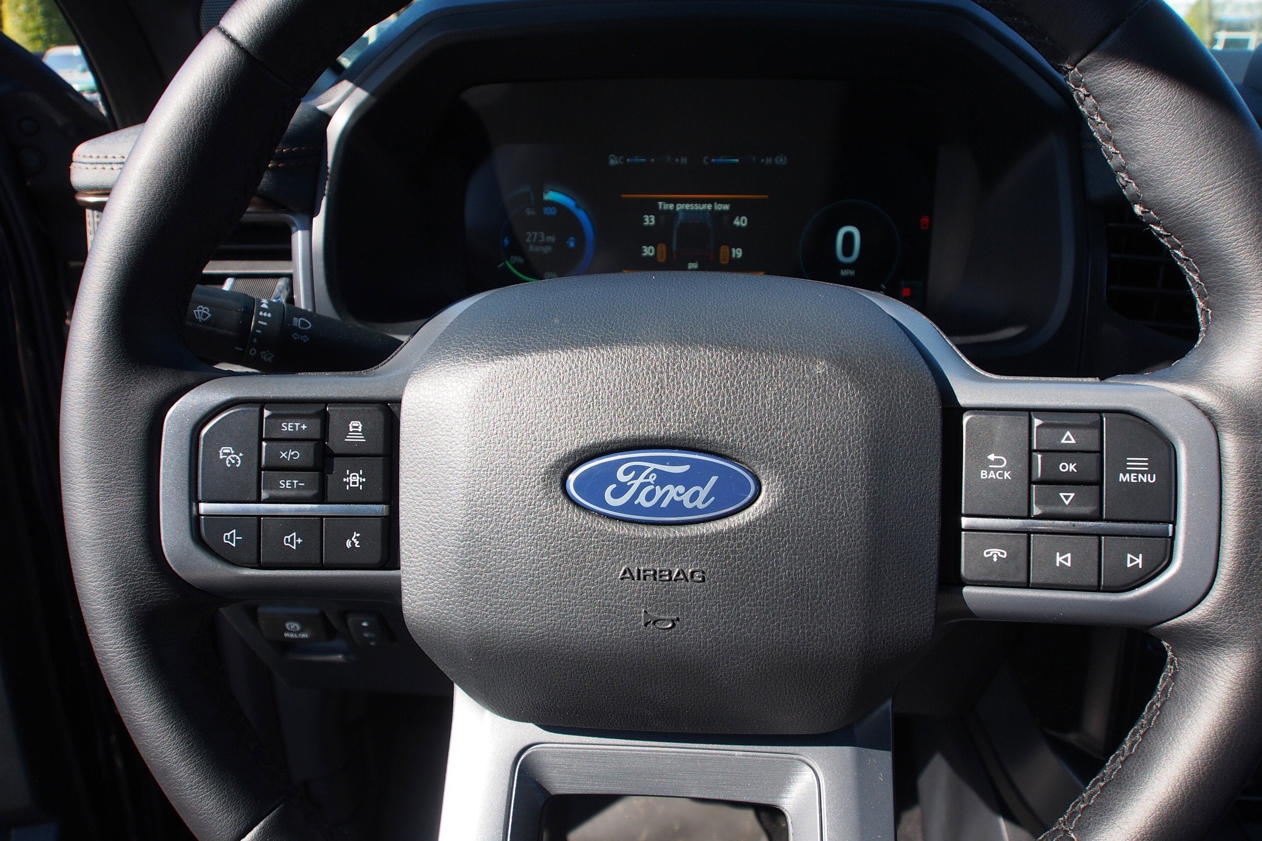 2025 Ford F-150 Lightning LARIAT