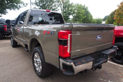 2027 Ford Super Duty F-250 SRW LARIAT