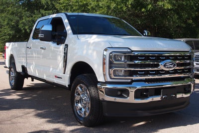 2027 Ford Super Duty F-350 SRW LARIAT