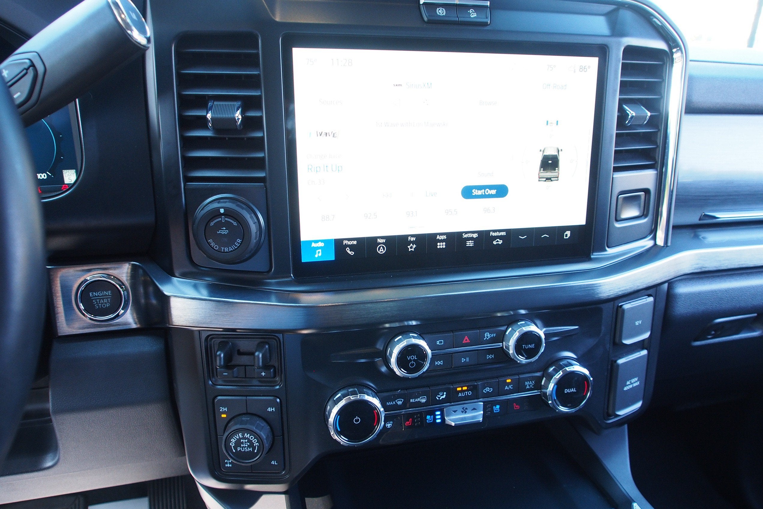 2025 Ford Super Duty F-350 SRW LARIAT