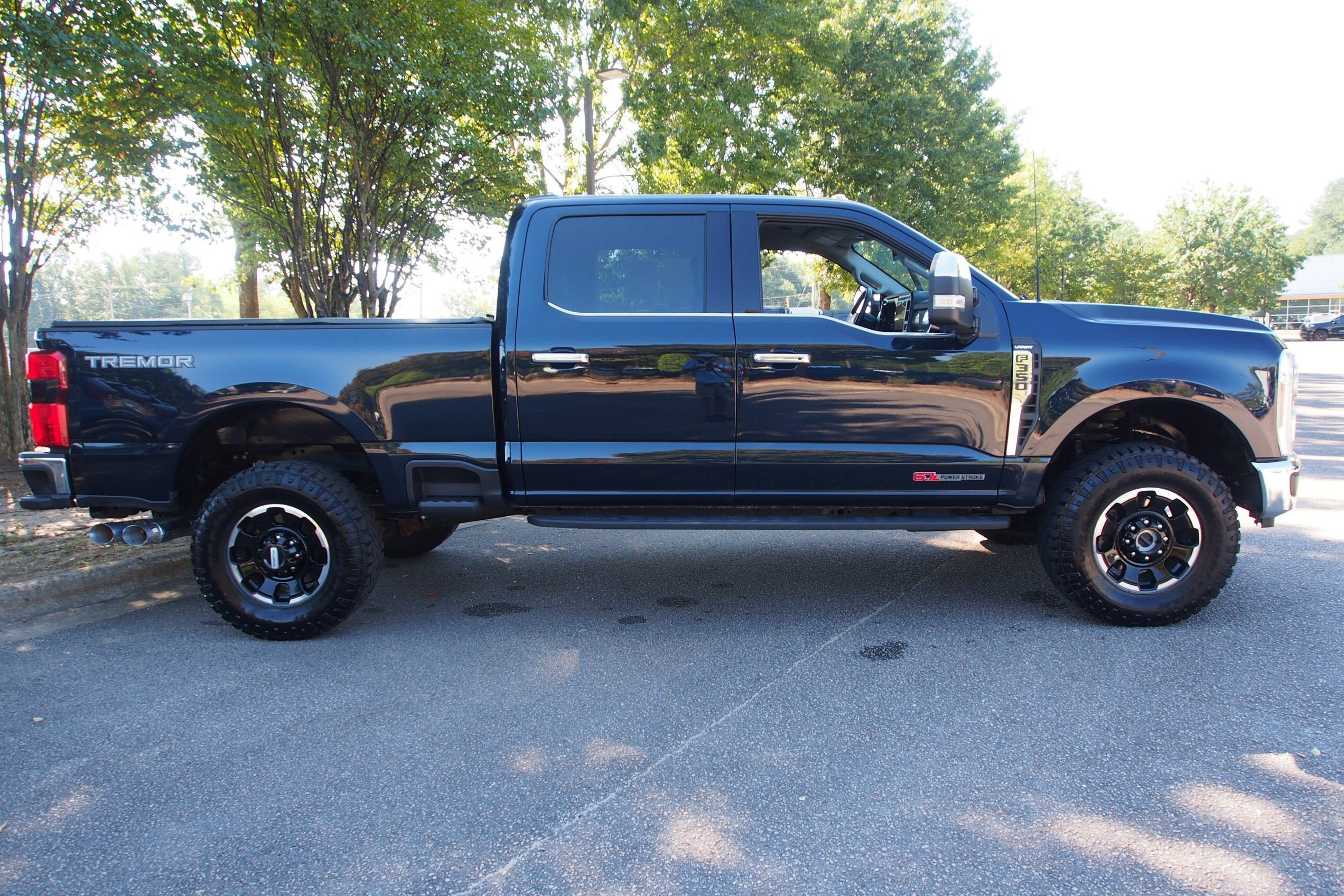 2025 Ford Super Duty F-350 SRW LARIAT