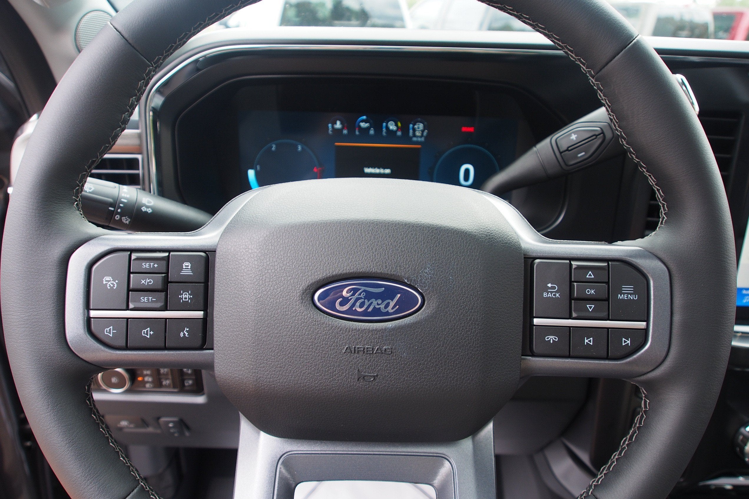 2027 Ford Super Duty F-350 SRW LARIAT
