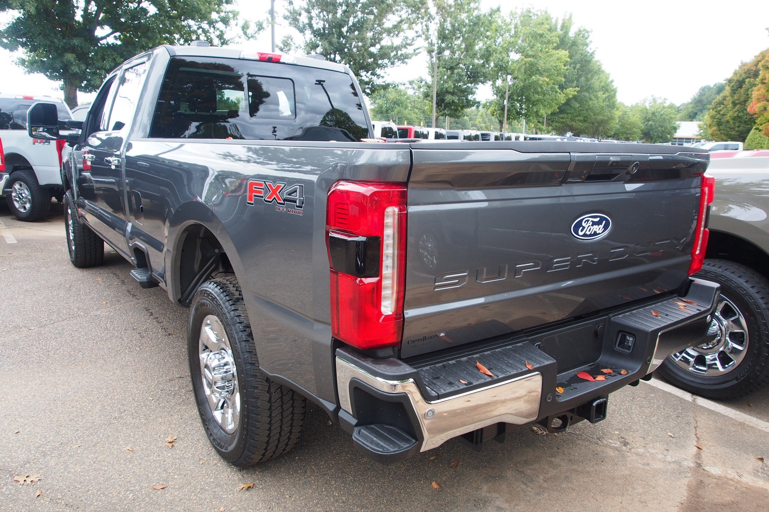 2027 Ford Super Duty F-350 SRW LARIAT