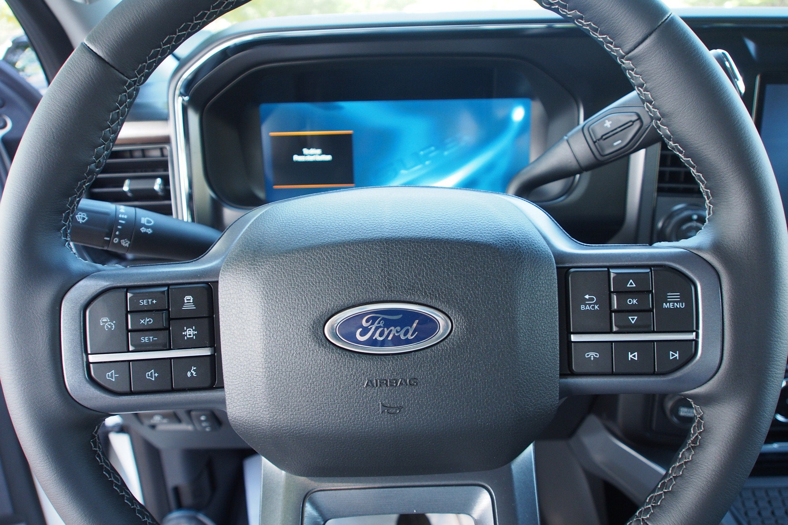2026 Ford Super Duty F-350 DRW LARIAT