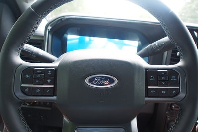 2026 Ford Super Duty F-350 DRW LARIAT