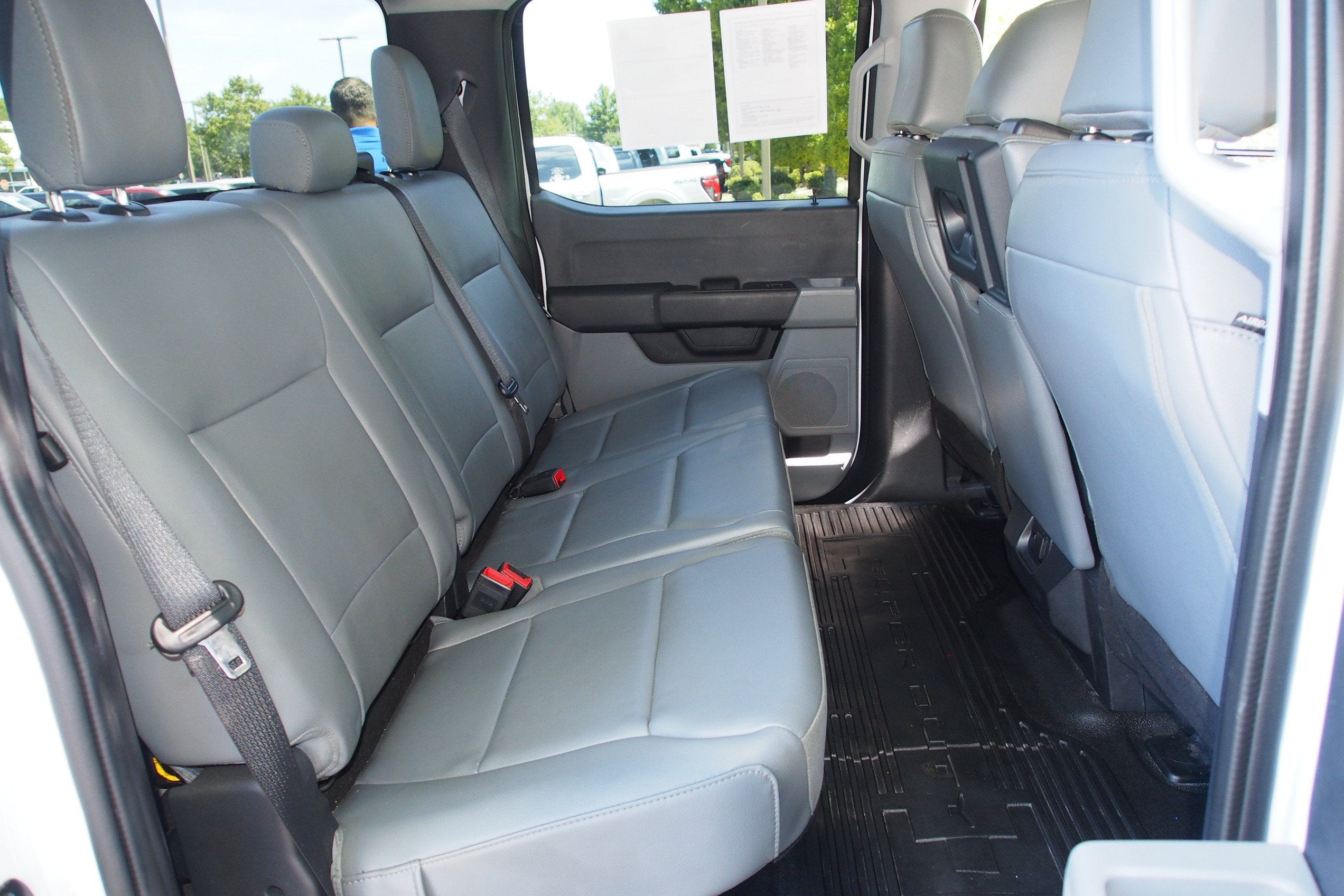 2023 Ford Super Duty F-350 DRW XL