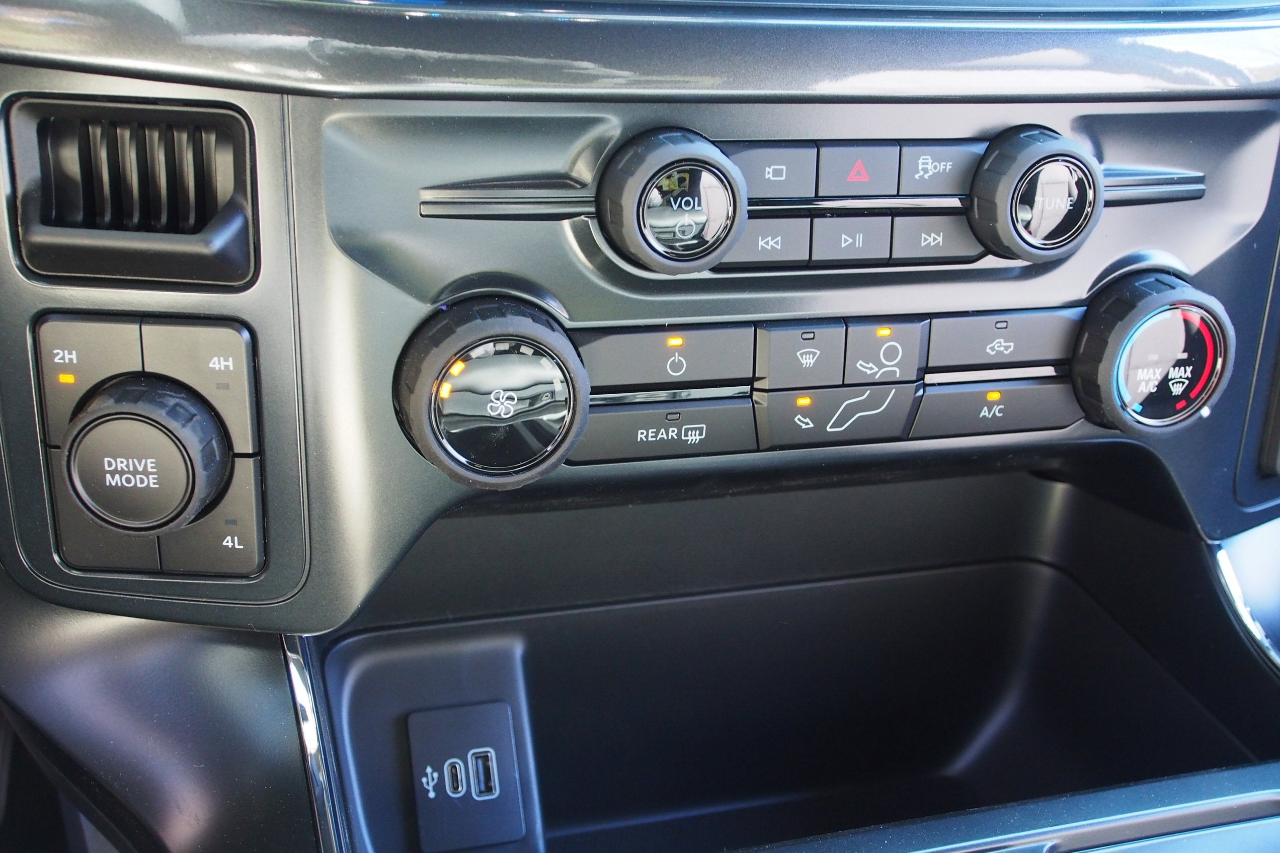 2026 Ford F-150 STX - Crossroads Courtesy Demo