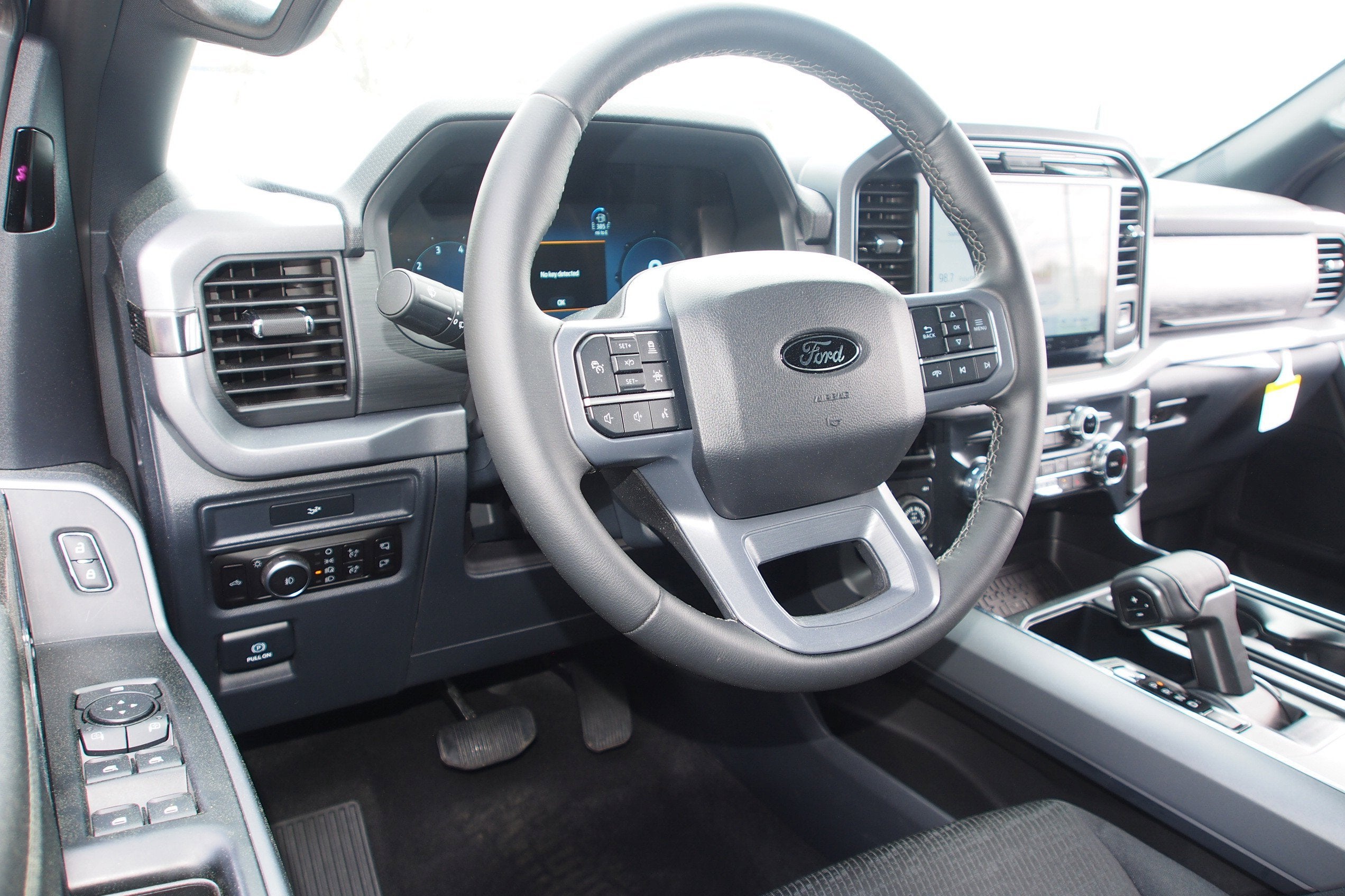 2026 Ford F-150 XLT - Crossroads Courtesy Demo