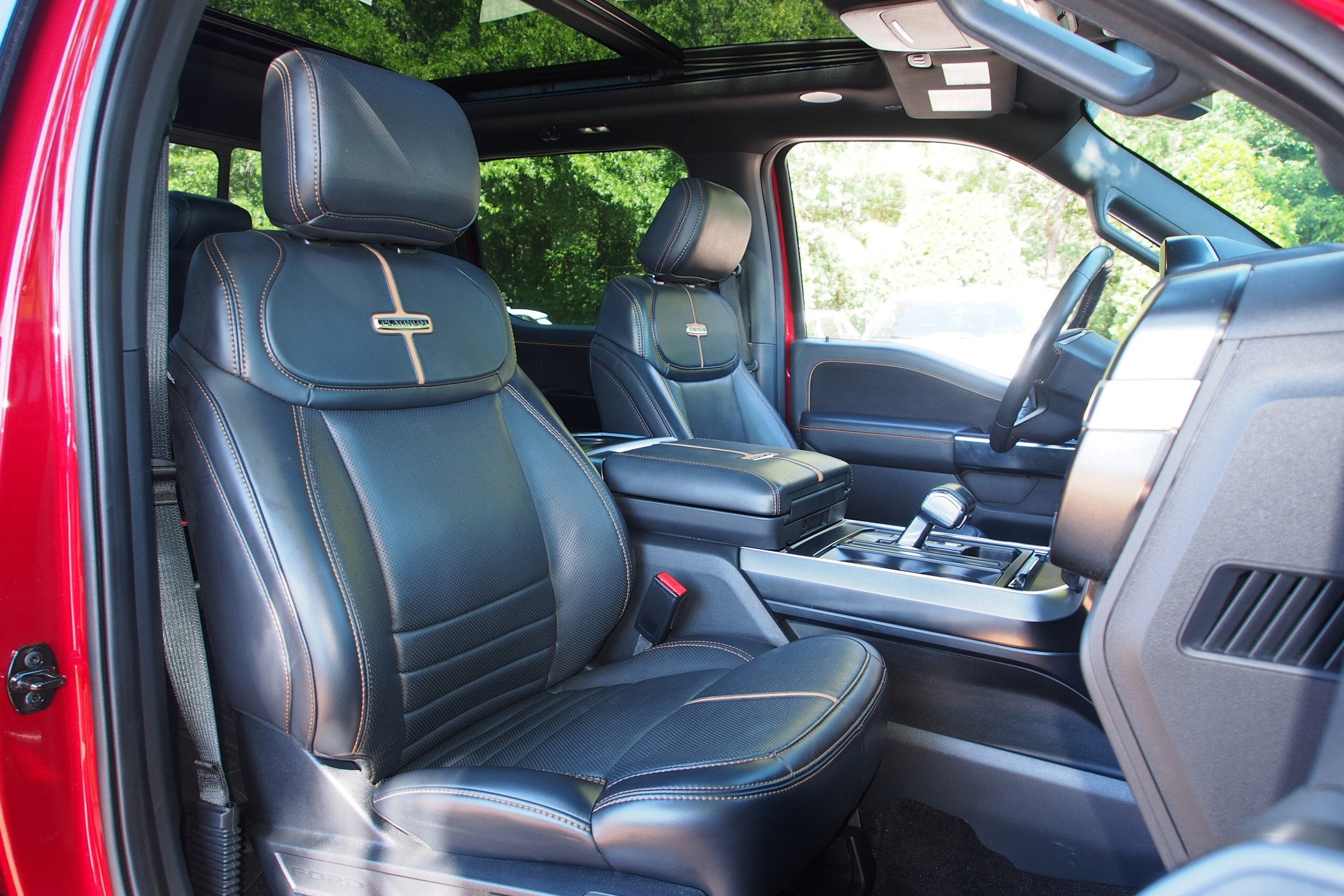 2022 Ford F-150 Platinum