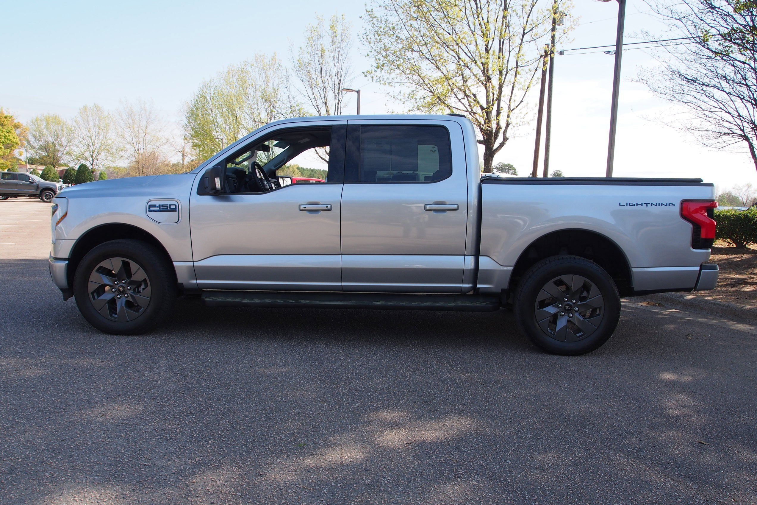 2025 Ford F-150 Lightning Flash
