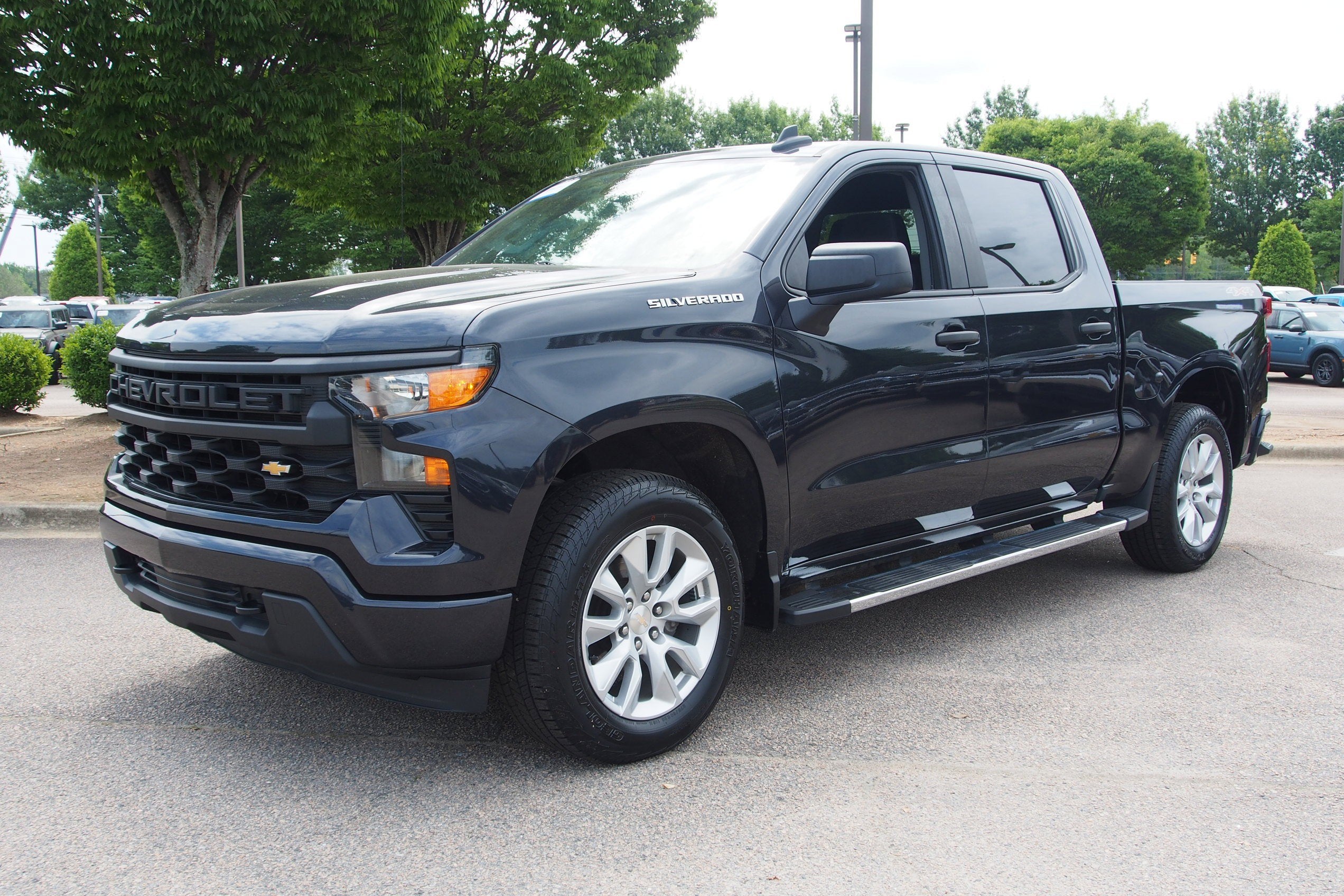 2022 Chevrolet Silverado 1500 Custom