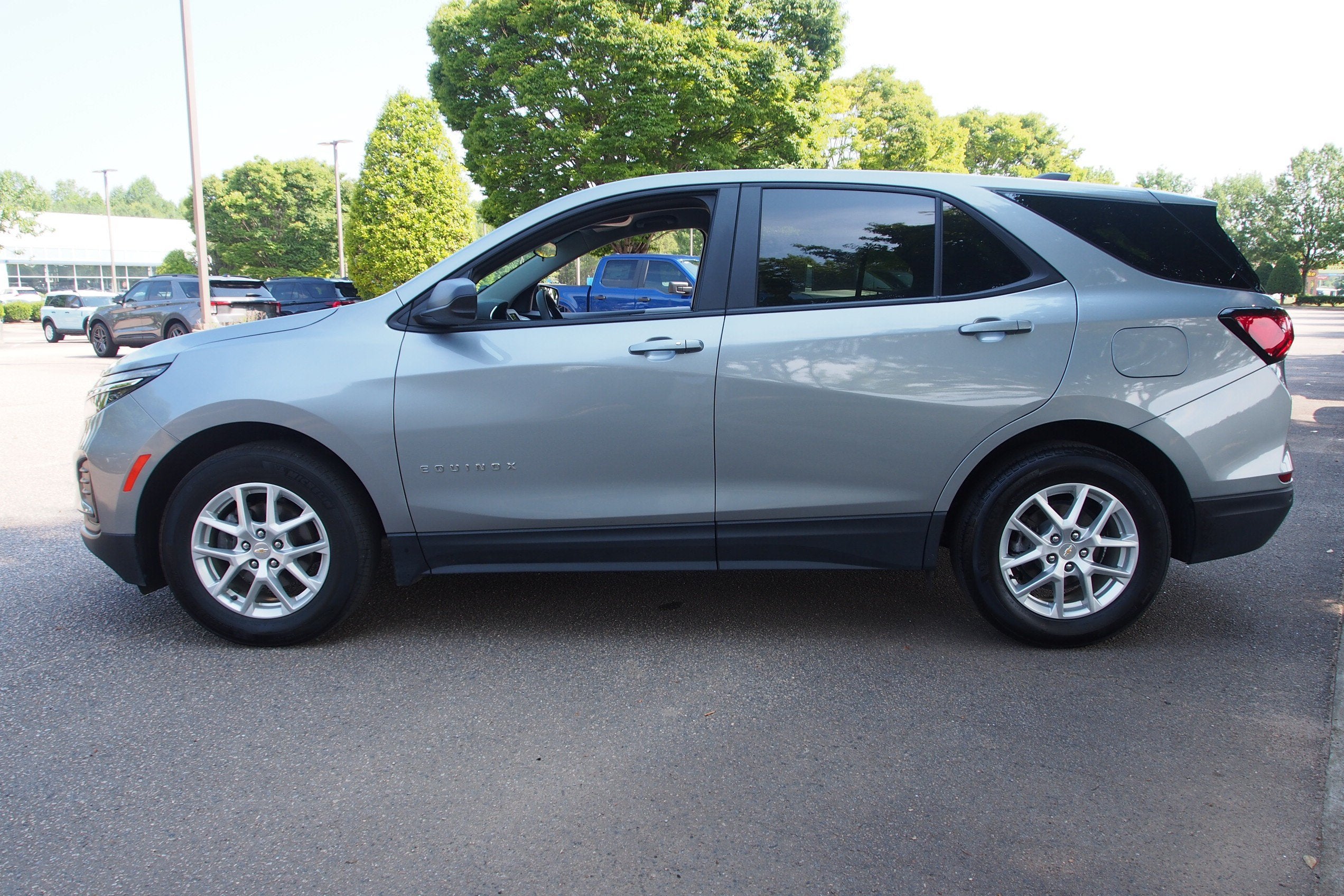 2024 Chevrolet Equinox LS