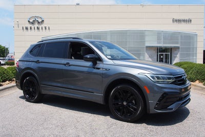 2022 Volkswagen Tiguan SE R-Line Black