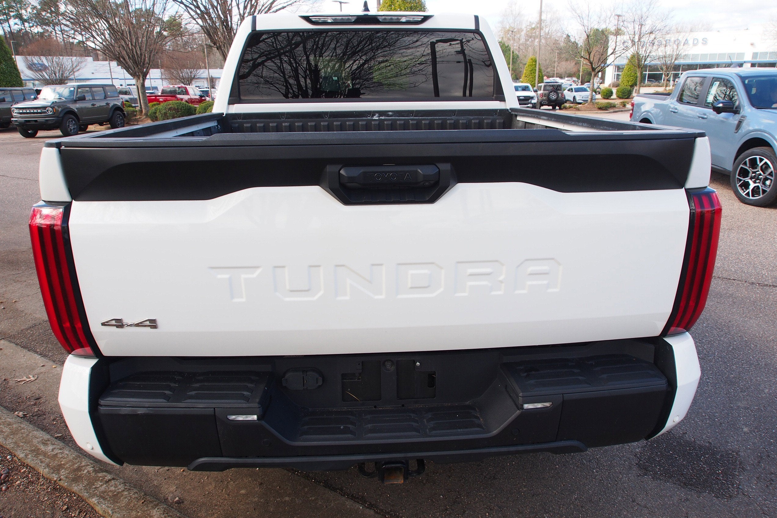 2022 Toyota Tundra 4WD SR5
