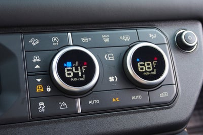 2024 Land Rover Defender V8