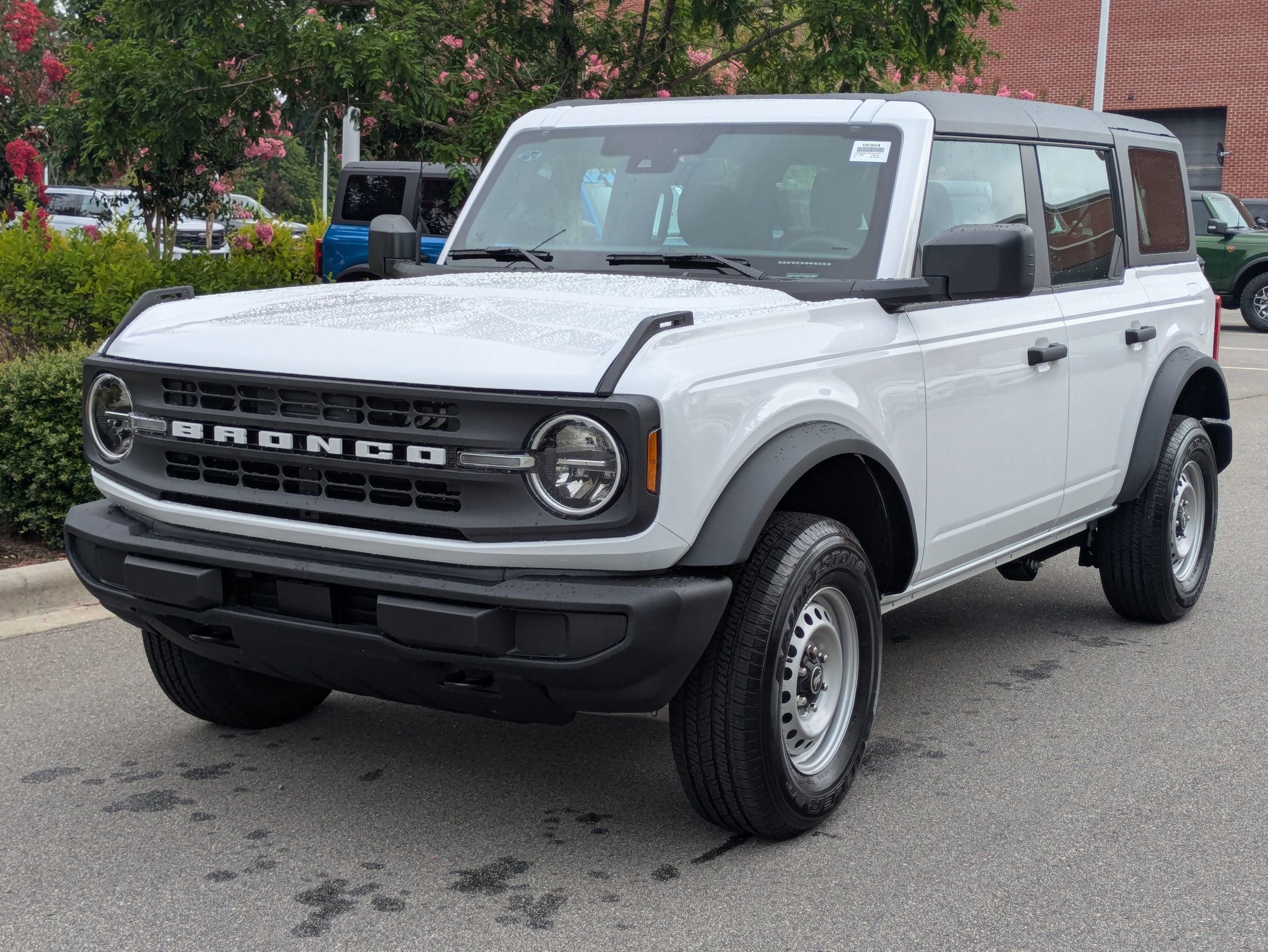 2025 Ford Bronco Base