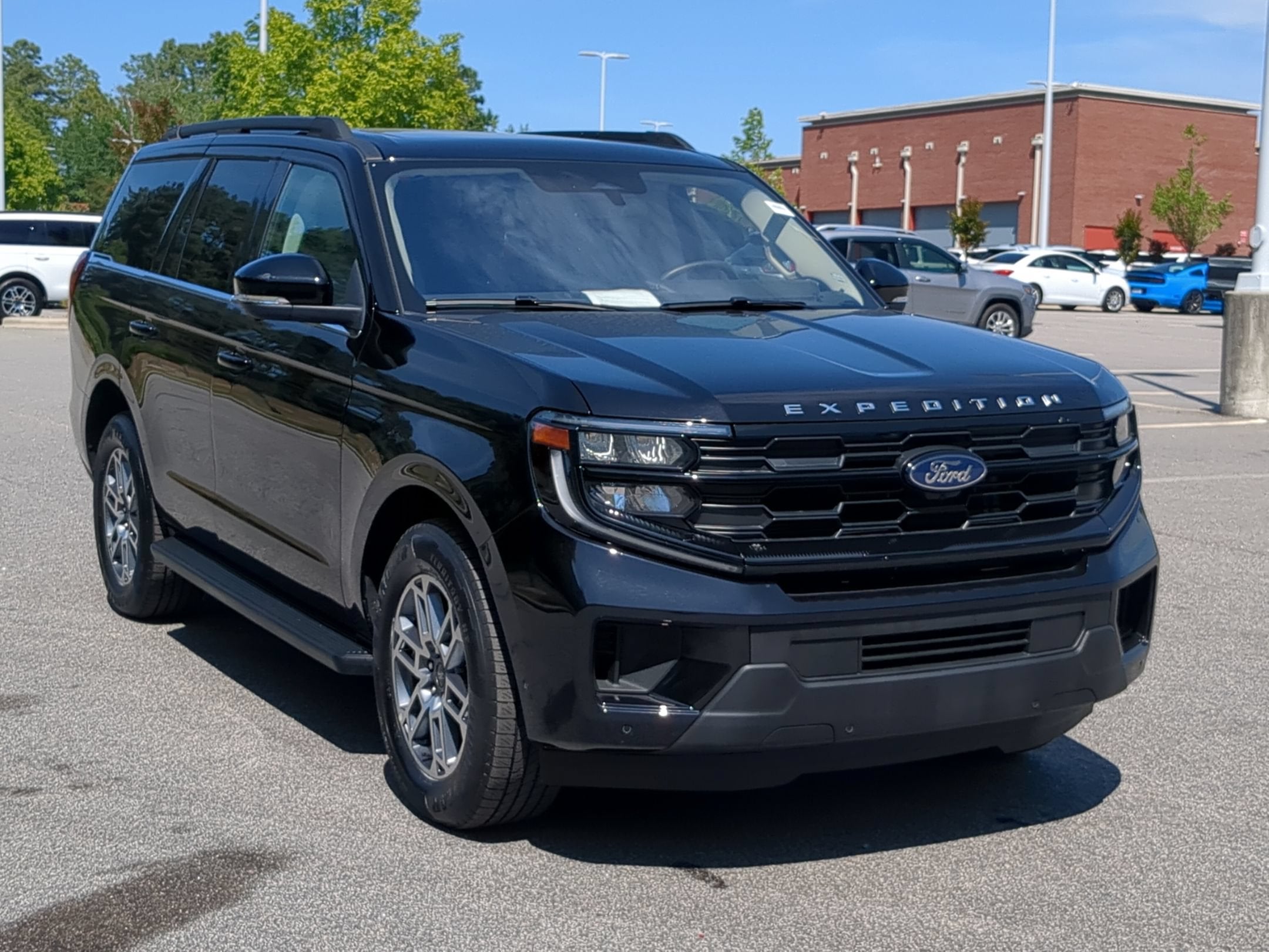 2025 Ford Expedition Active