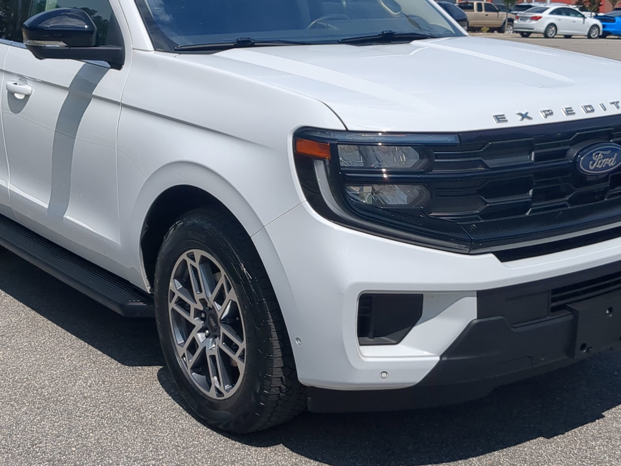 2025 Ford Expedition Active