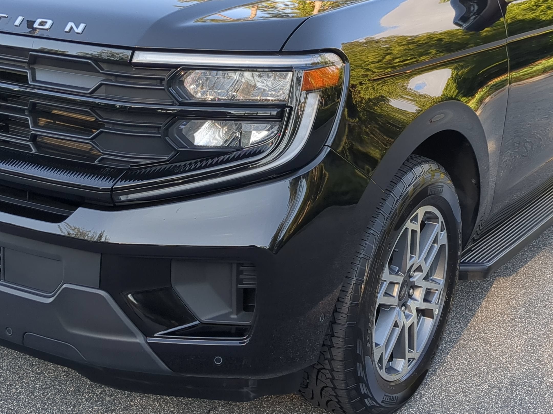 2025 Ford Expedition Active