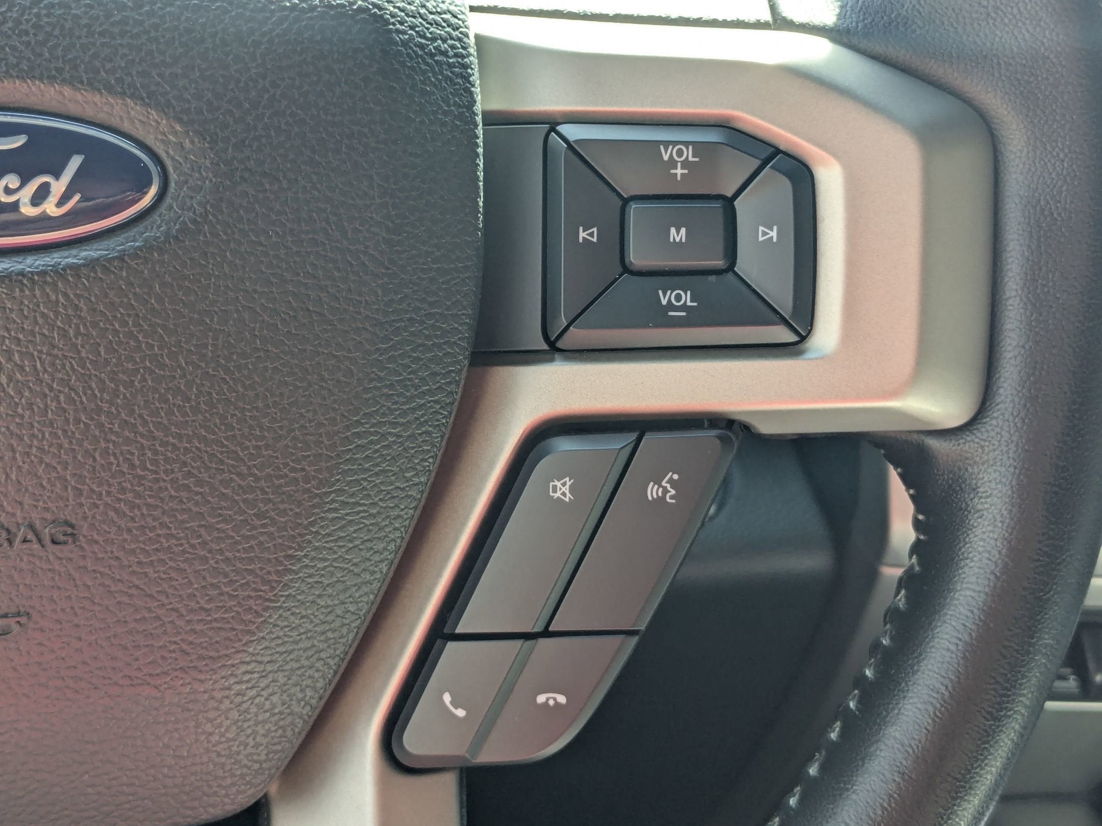 2022 Ford Super Duty F-250 SRW LARIAT