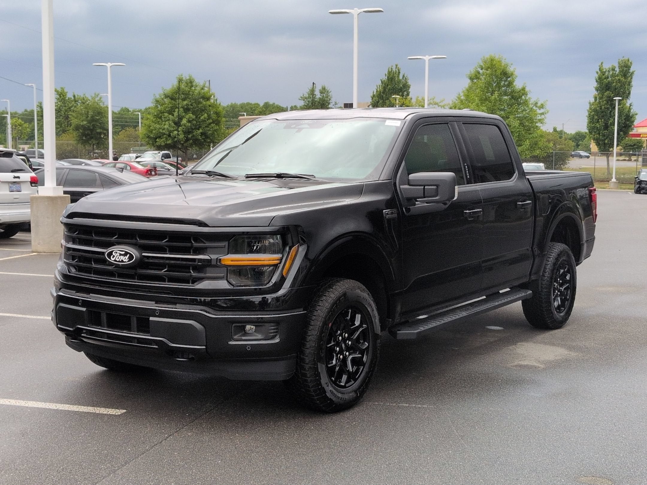2026 Ford F-150 XLT - Photo 8