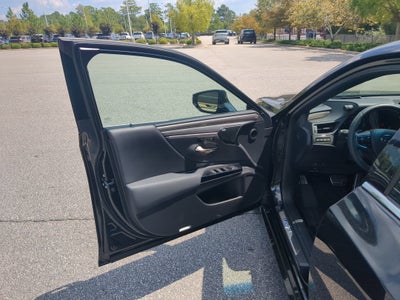 2024 Lexus ES ES 300h F SPORT Handling