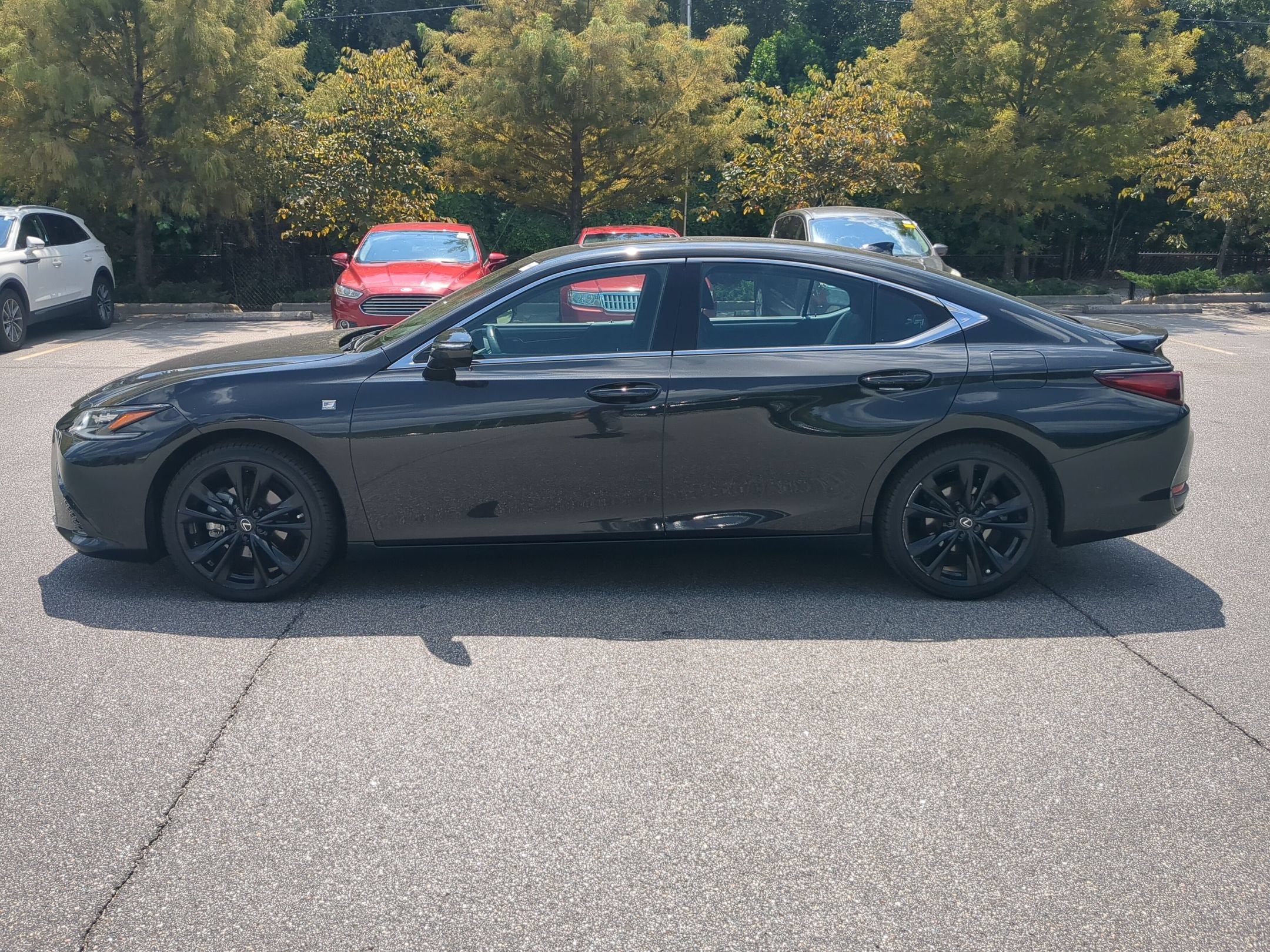 2024 Lexus ES ES 300h F SPORT Handling