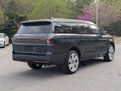 2025 Lincoln Navigator L Reserve