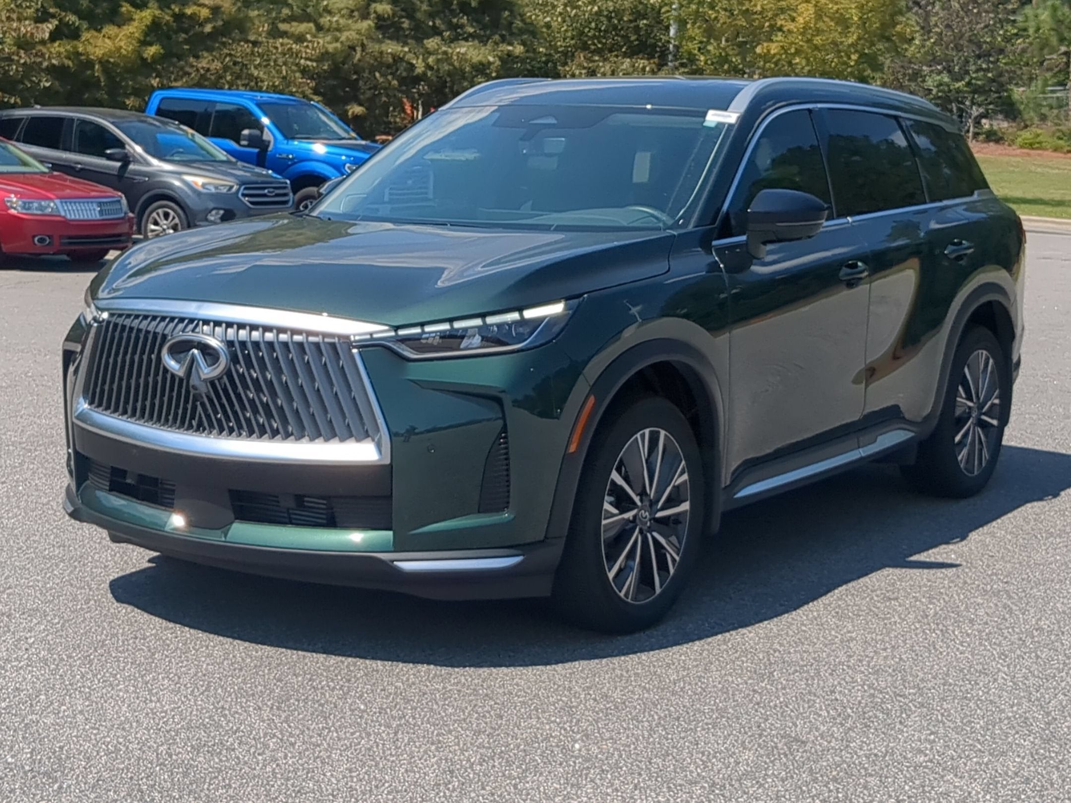 2026 INFINITI QX60 LUXE