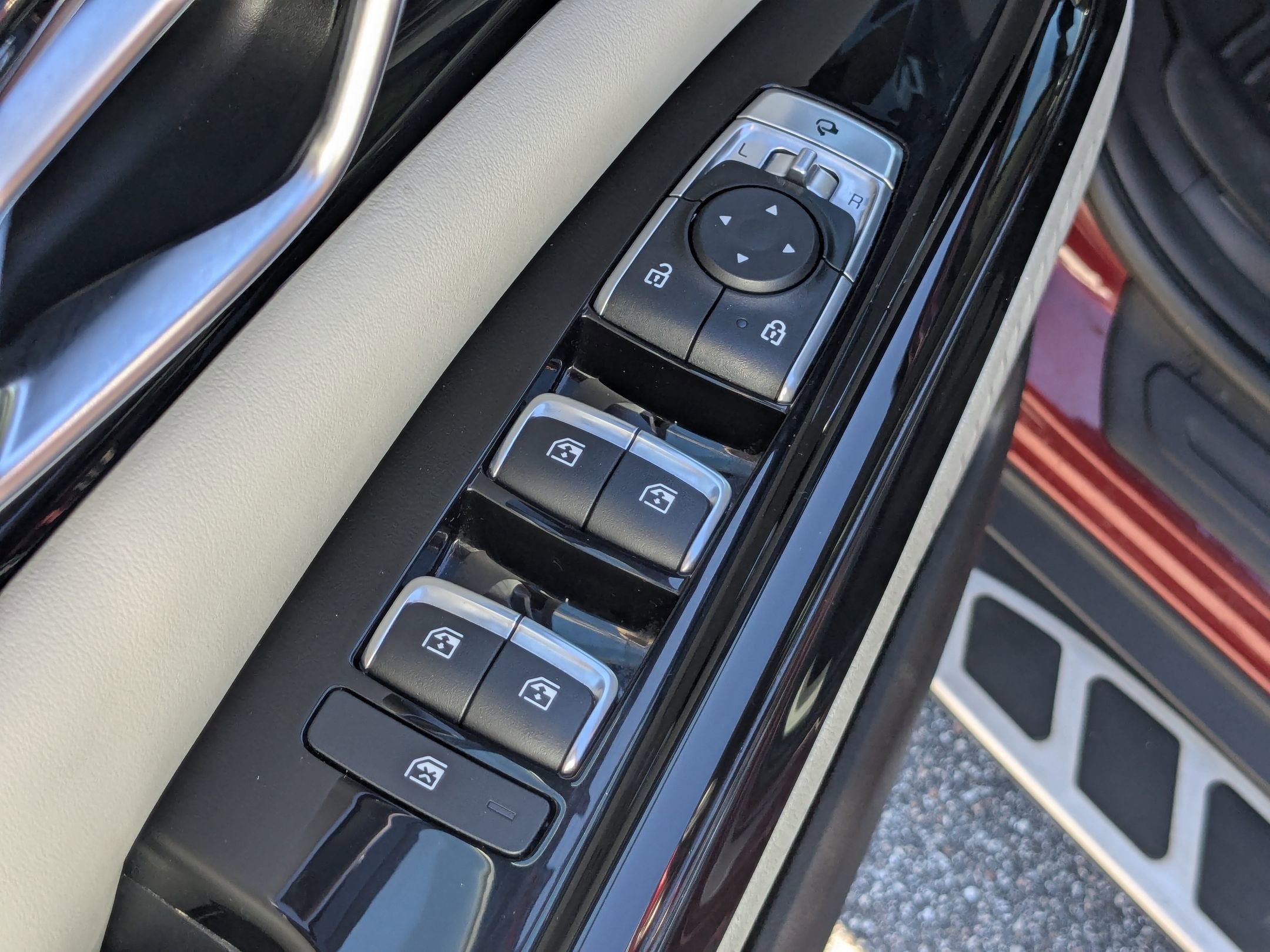 2023 Kia Carnival SX