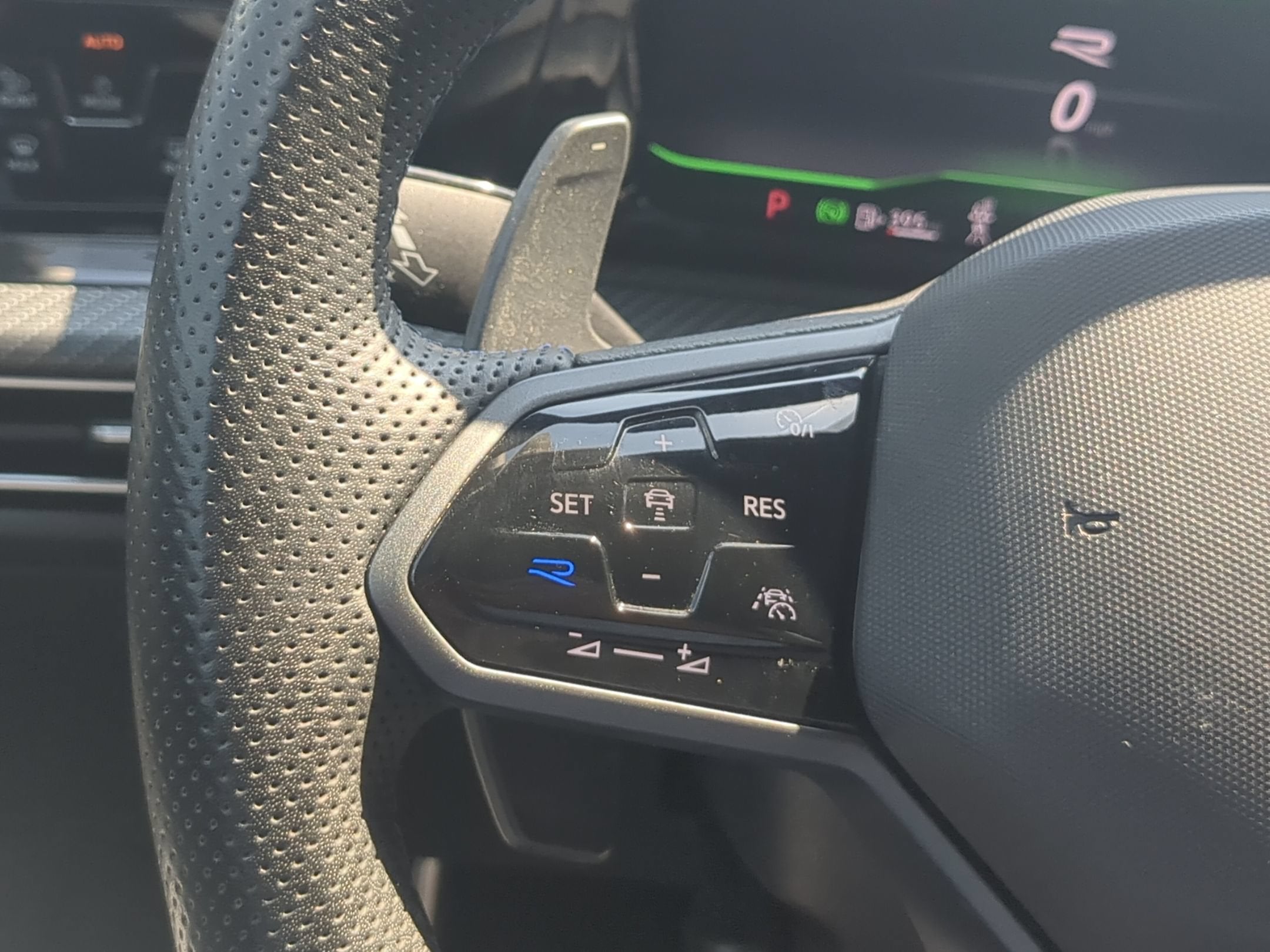 2024 Volkswagen Golf R 2.0T