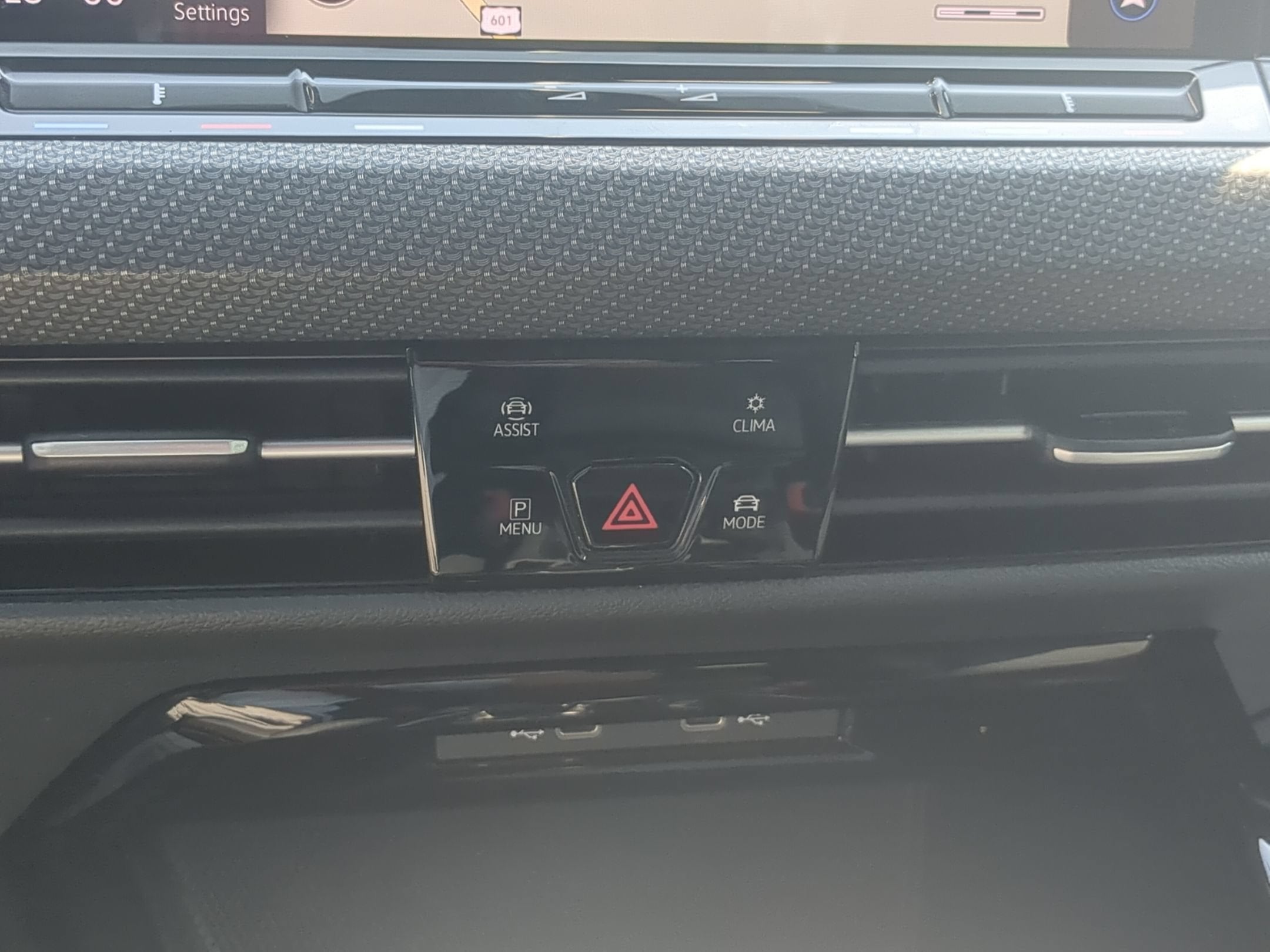 2024 Volkswagen Golf R 2.0T