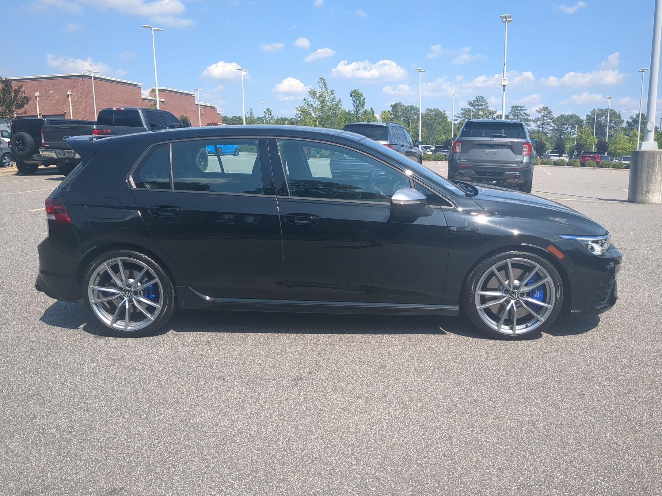 2024 Volkswagen Golf R 2.0T