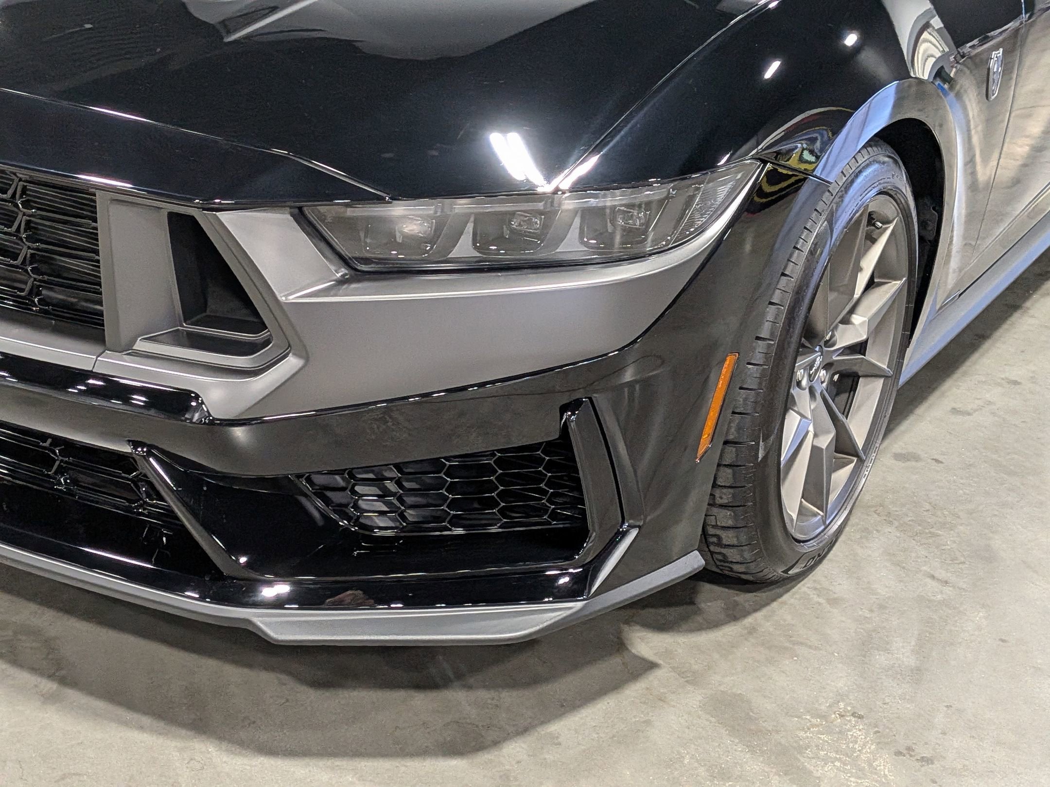 2025 Ford Mustang Dark Horse