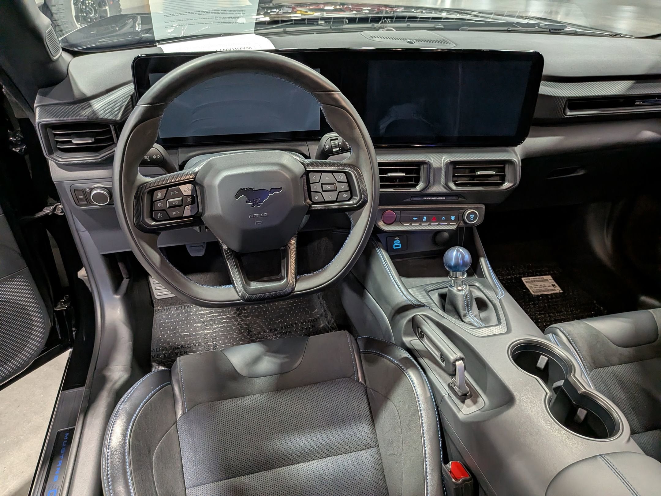 2025 Ford Mustang Dark Horse