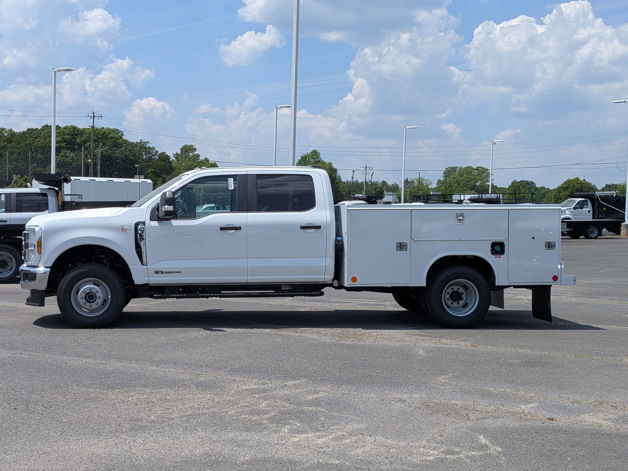 2026 Ford Super Duty F-350 DRW Base