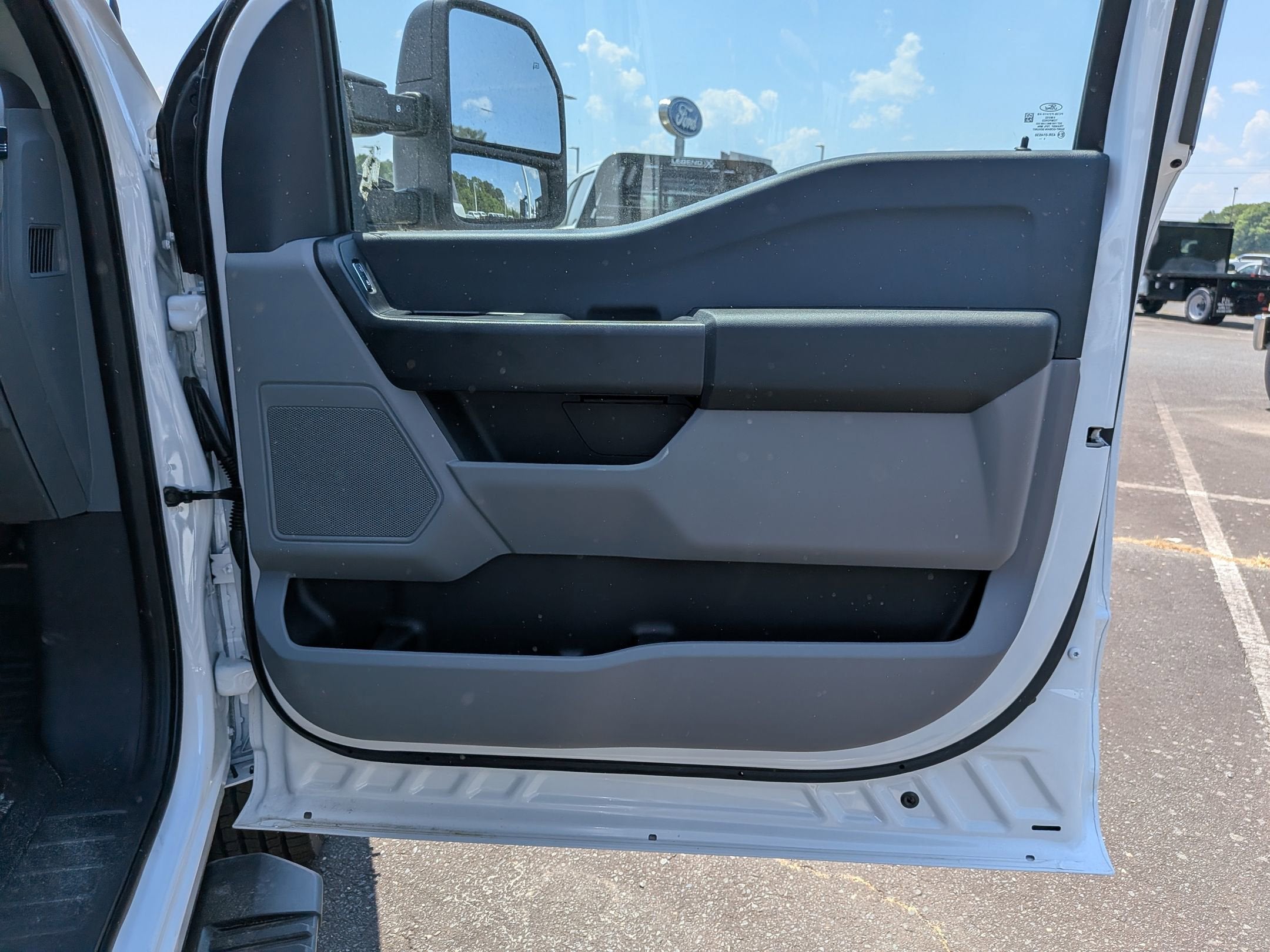 2026 Ford Super Duty F-350 DRW Base