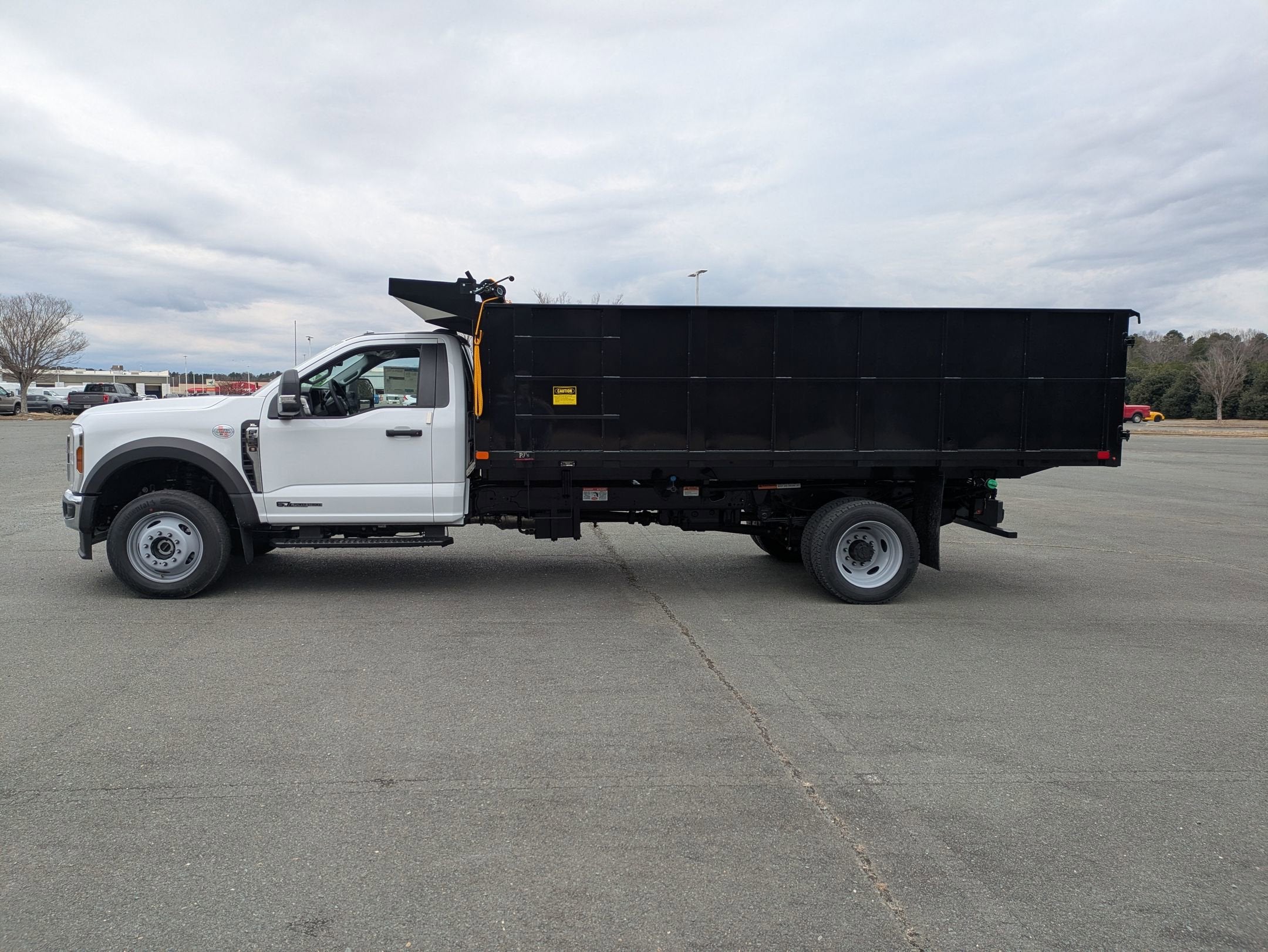 2026 Ford Super Duty F-550 DRW XL