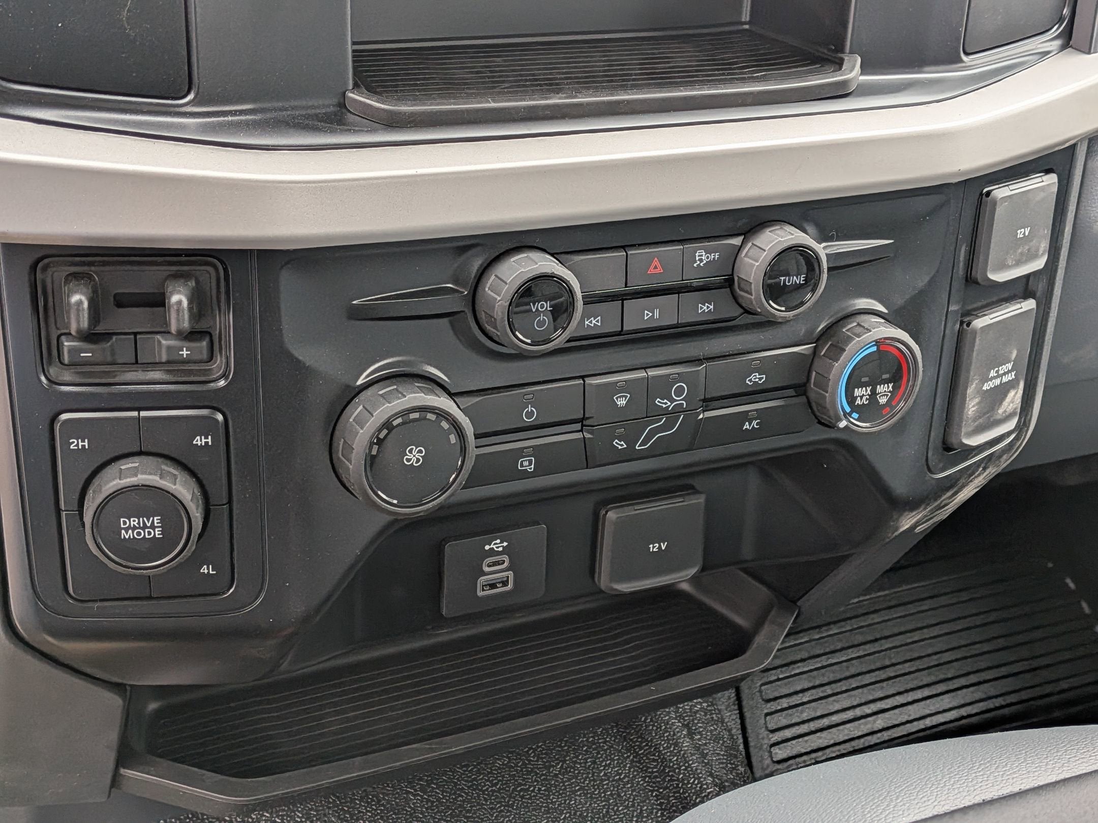 2026 Ford Super Duty F-550 DRW XL