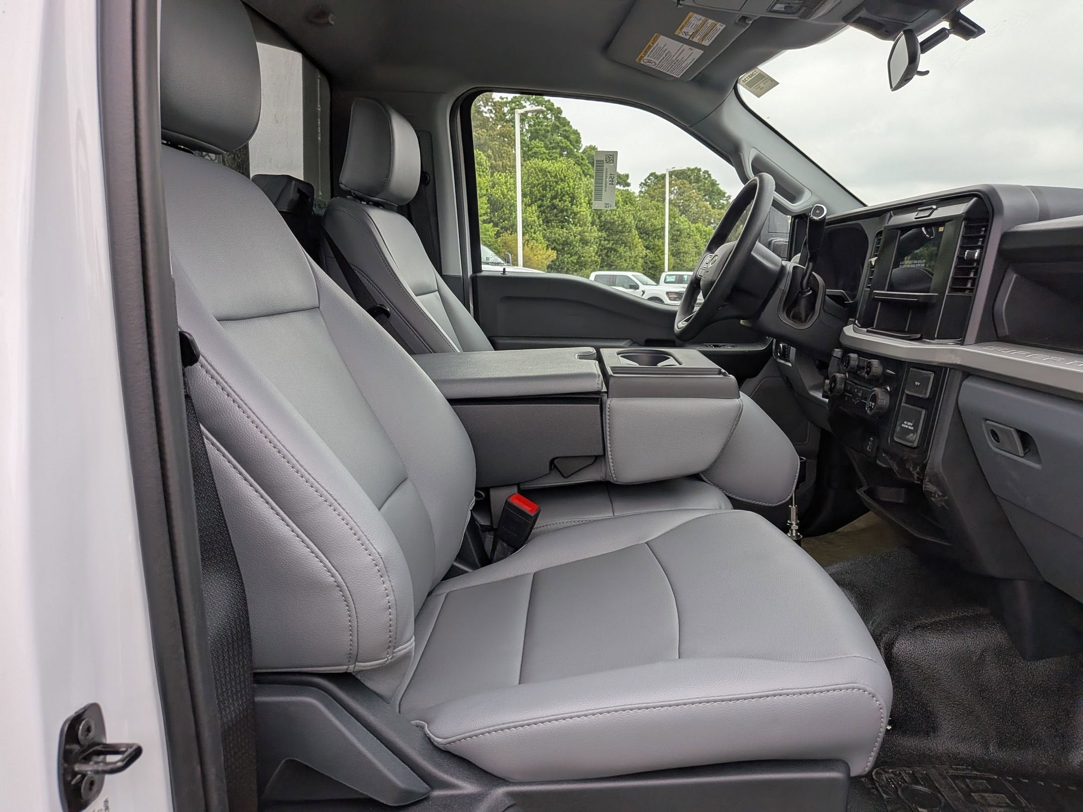 2026 Ford Super Duty F-550 DRW XL