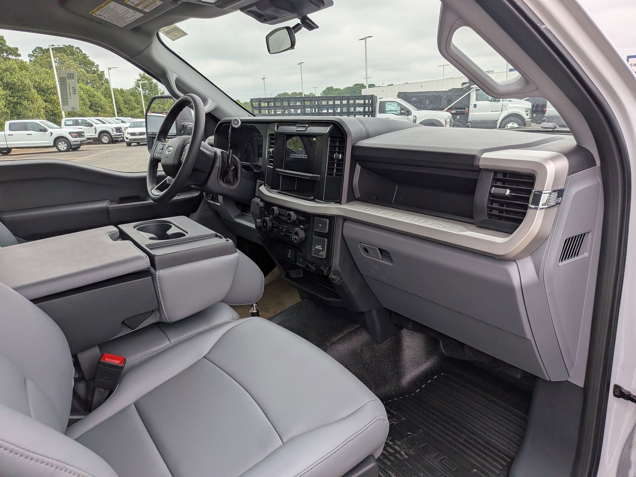 2026 Ford Super Duty F-550 DRW XL