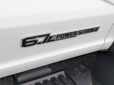 2025 Ford Super Duty F-600 DRW XL