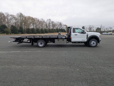 2025 Ford Super Duty F-600 DRW XL