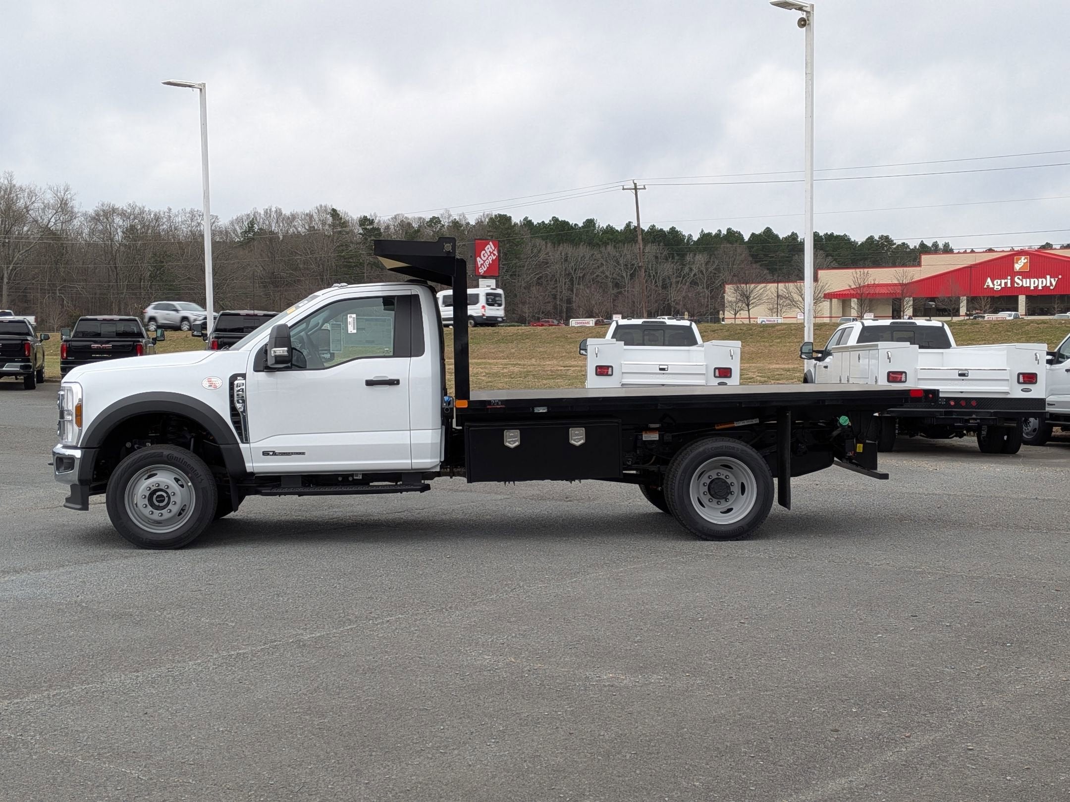 2026 Ford Super Duty F-350 DRW XL