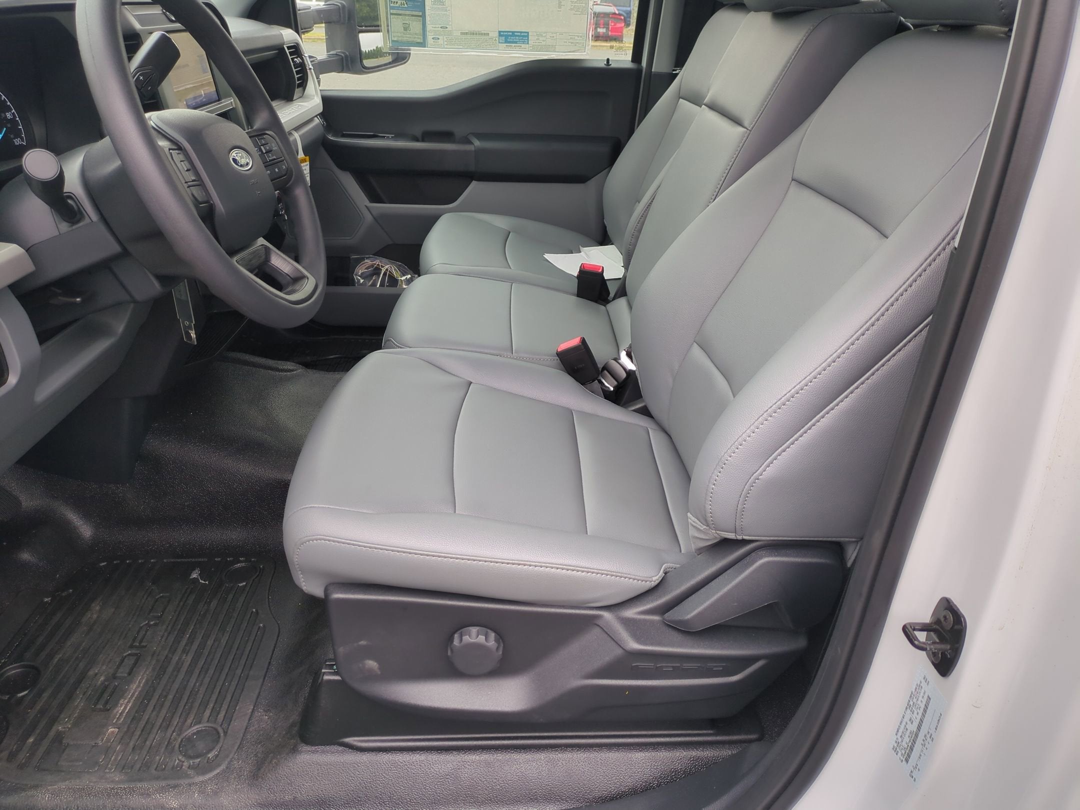2026 Ford Super Duty F-350 DRW XL