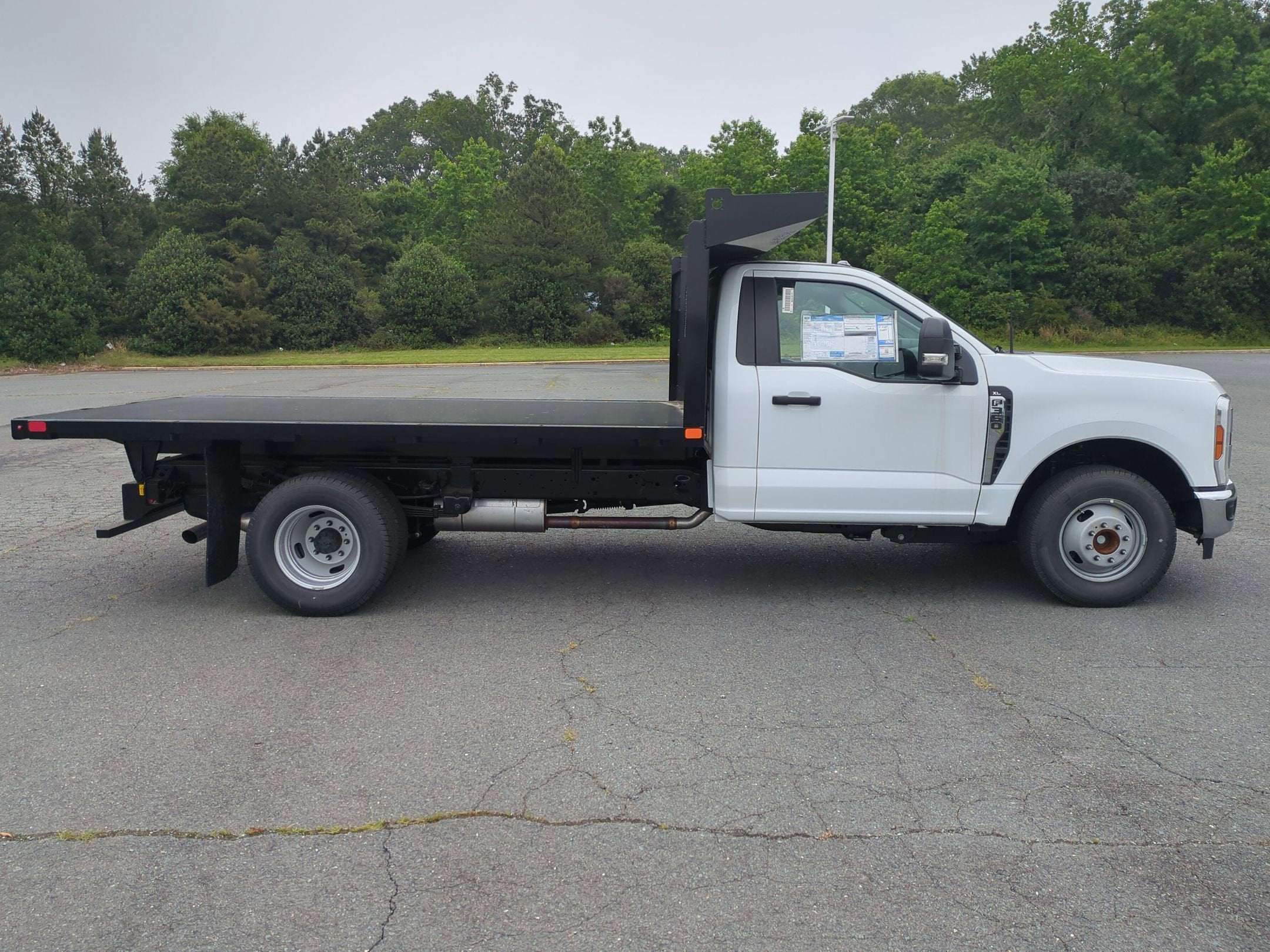2026 Ford Super Duty F-350 DRW XL