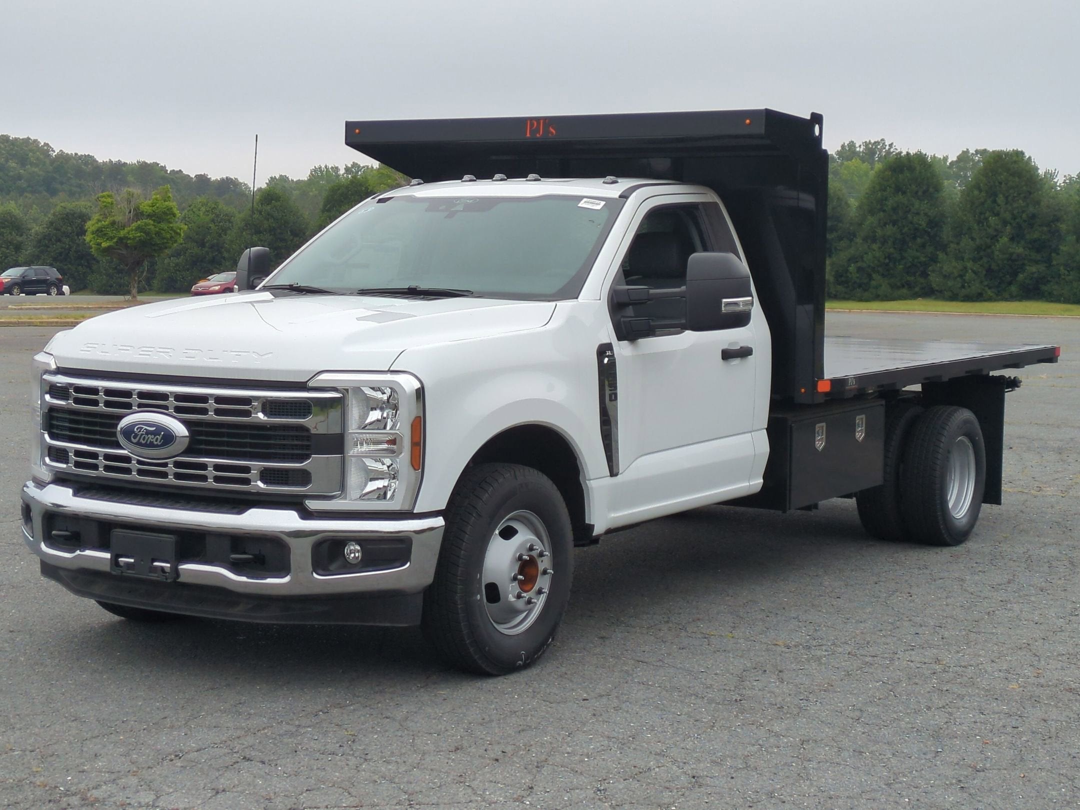 2026 Ford Super Duty F-350 DRW XL